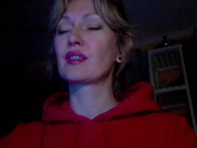 LaraEva from BongaCams