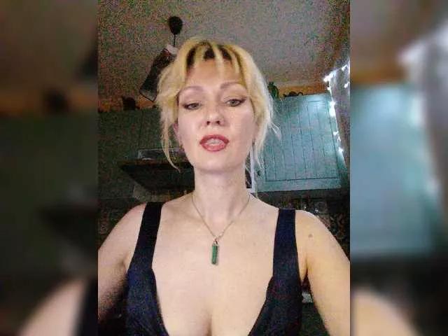 LaraEva from BongaCams