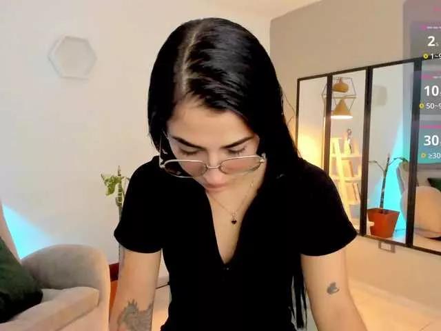 Laurabiel1 from BongaCams is Freechat