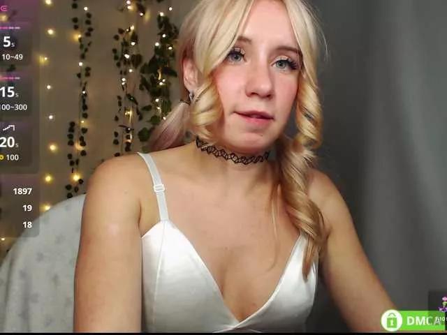LavinellsX from BongaCams is Freechat