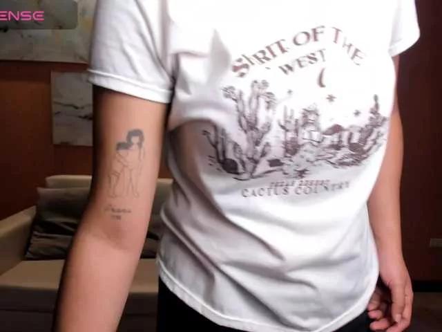 LelaWest from BongaCams