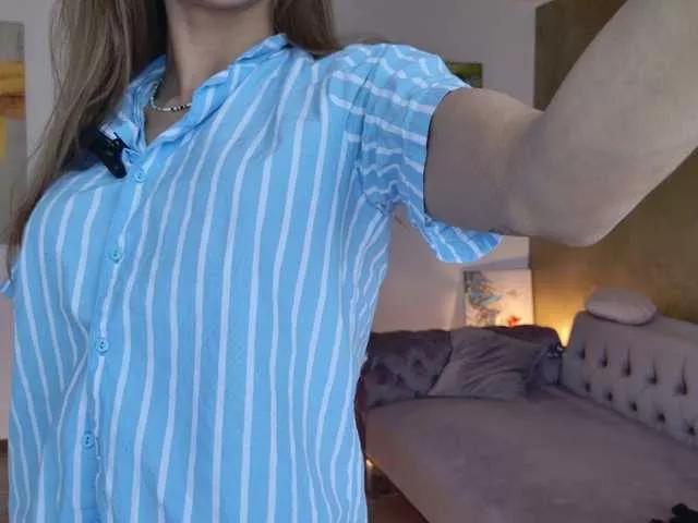 LennaGodess from BongaCams