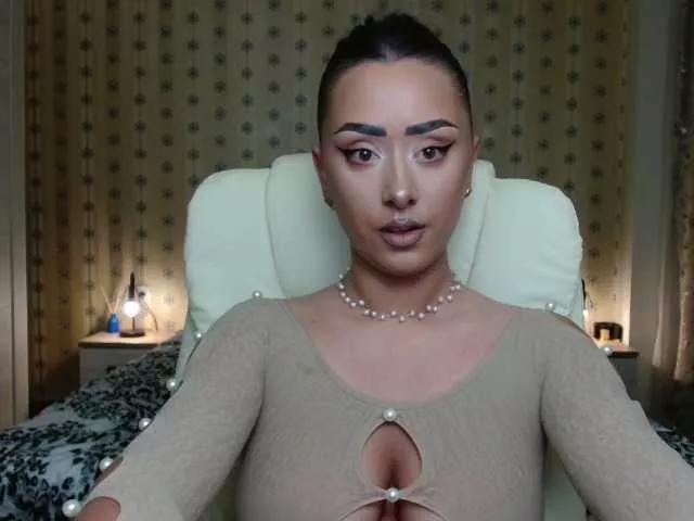 Leslie-Secret from BongaCams