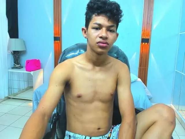 leslieanddrako from BongaCams
