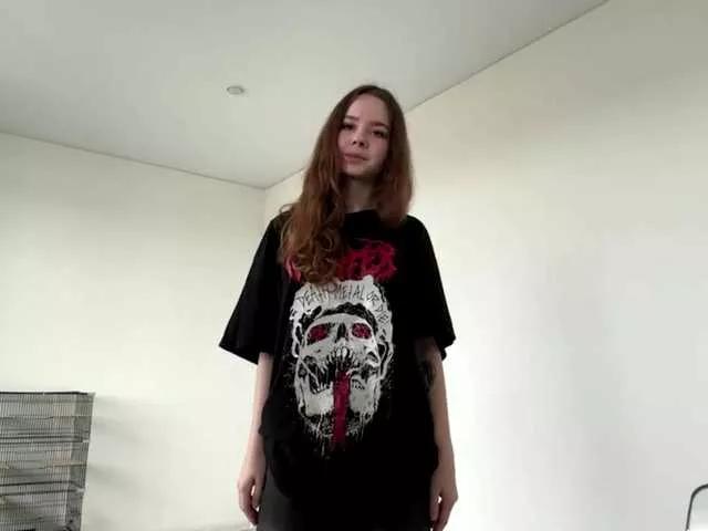 Lil-RO-XO from BongaCams