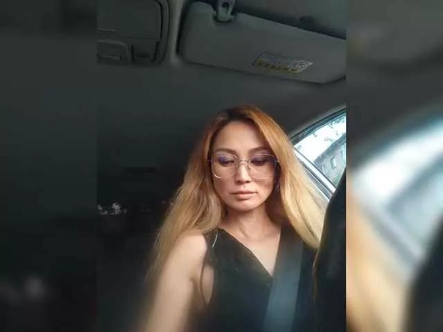 LiliToli1 from BongaCams