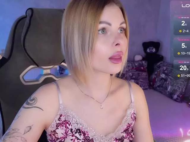 LiluDallass from BongaCams