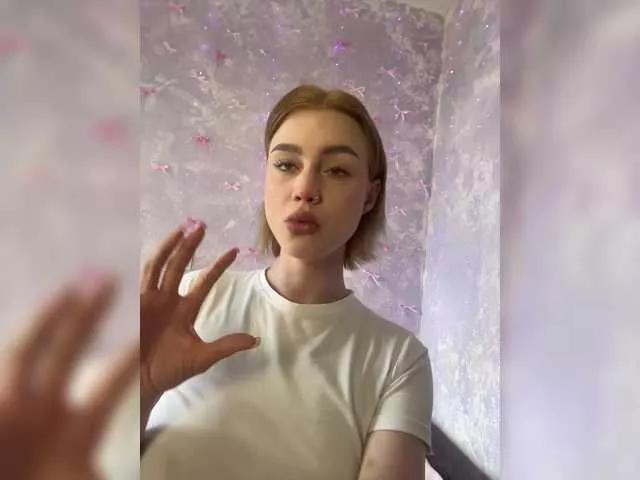 Linaaa from BongaCams is Freechat