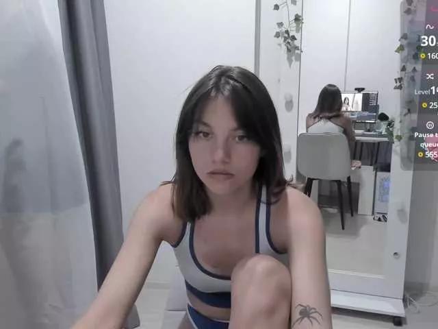 lissazmark2 from BongaCams
