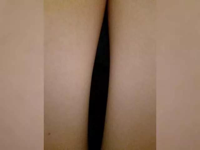 little-pussy3 from BongaCams