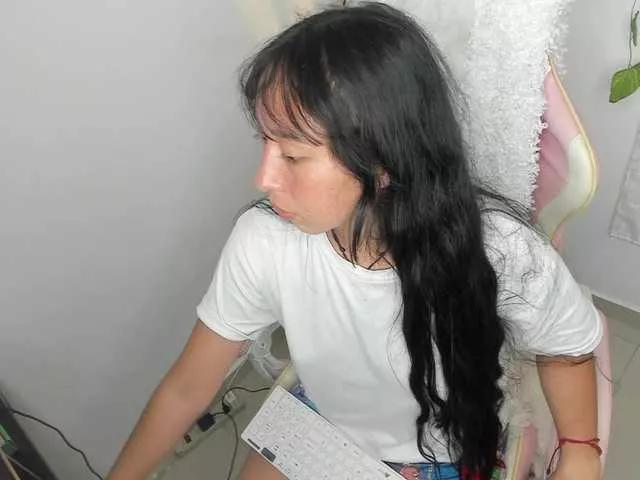 lizzykawai from BongaCams