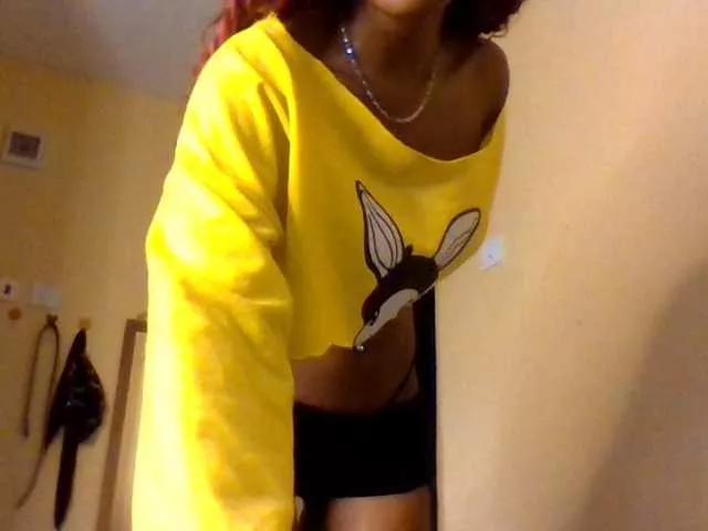 LolaMyst from BongaCams