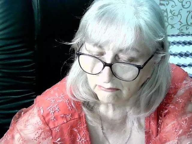 LolkaAlyss from BongaCams