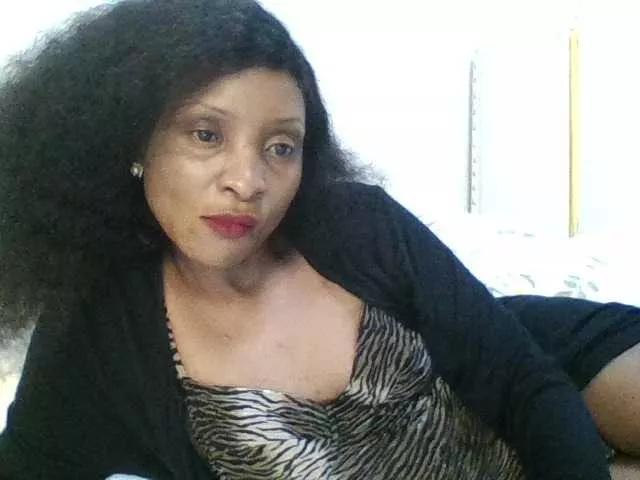lovelylips from BongaCams is Freechat