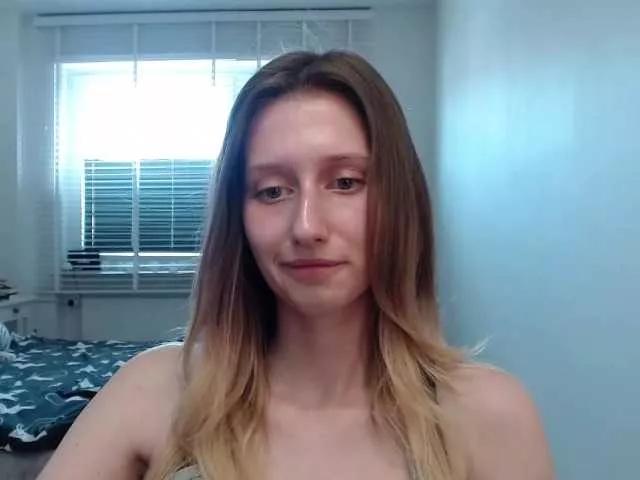 LUNAdream from BongaCams is Freechat