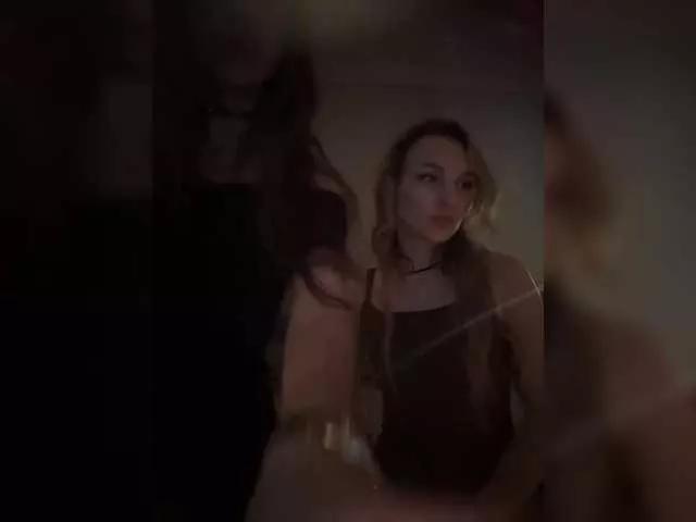 Photos of Lunaluxseri from BongaCams is Freechat