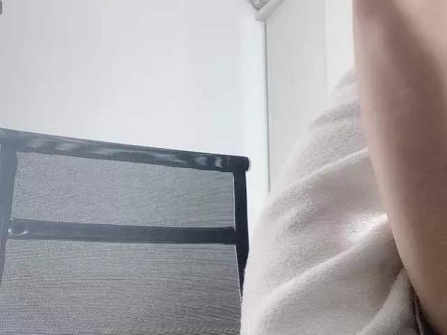 Lyly--Angel68 from BongaCams