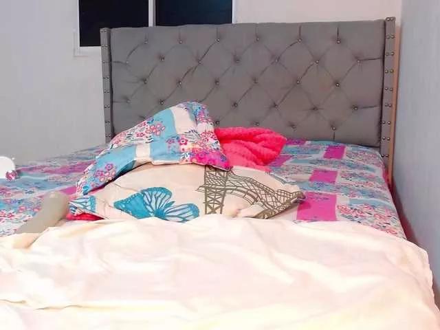 MaddisonAders from BongaCams