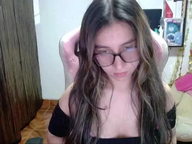Maggie-Fox from BongaCams