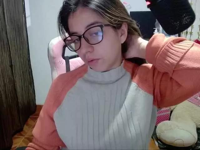 Maggie-Fox from BongaCams