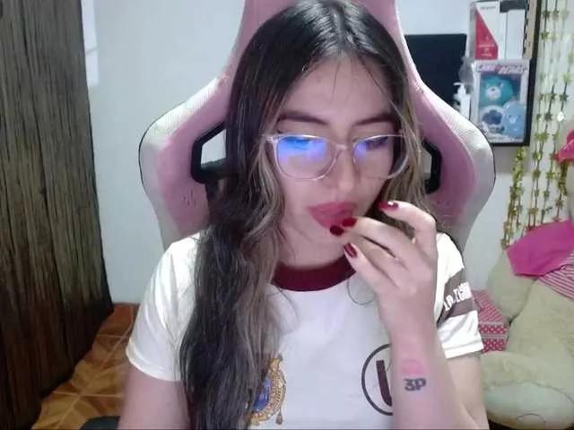Maggie-Fox from BongaCams