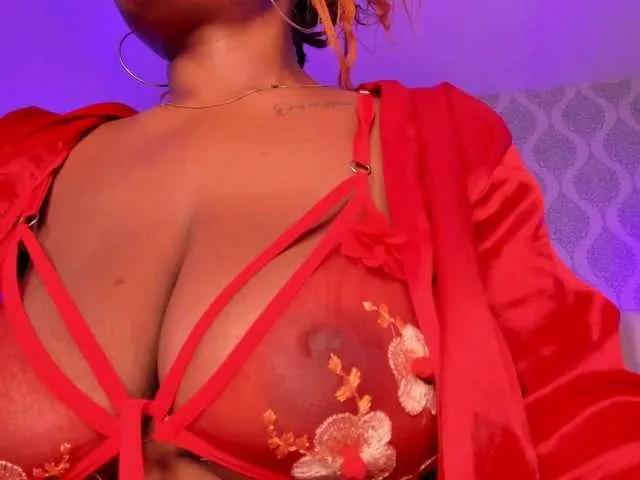 Malaika from BongaCams