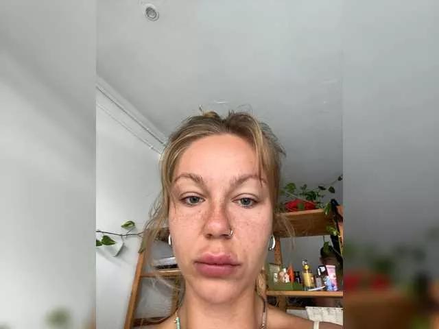 Photos of MalunaMoon from BongaCams is Freechat