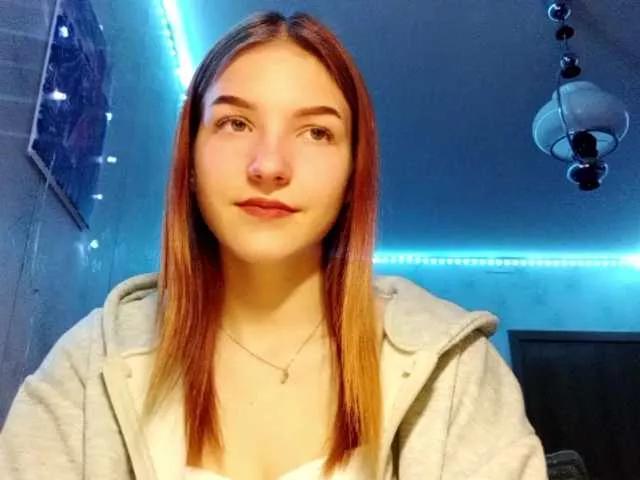 Discover our girls online shows and discover the company of countless livestreamers, with stunning shapes, sex toys and more.