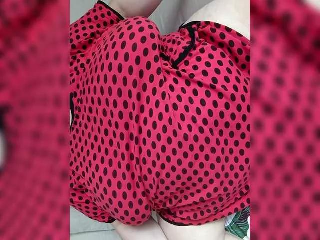 Mari301 webcams show profile image 
