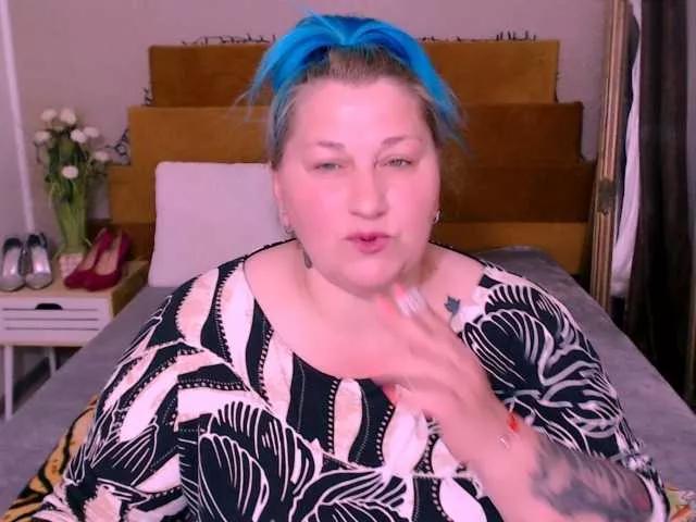 Marryaxx from BongaCams