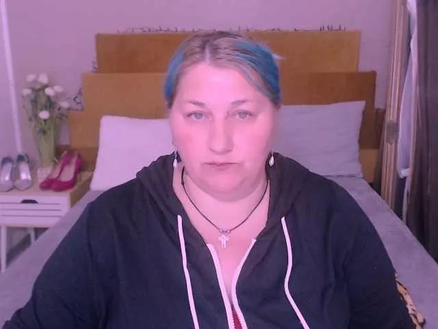 Marryaxx from BongaCams