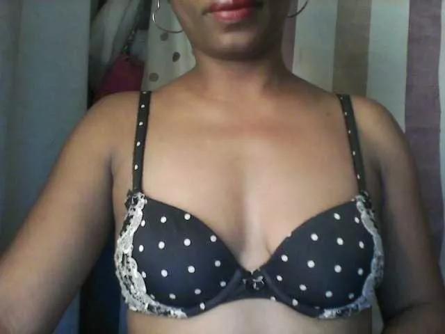 MayaQueen from BongaCams
