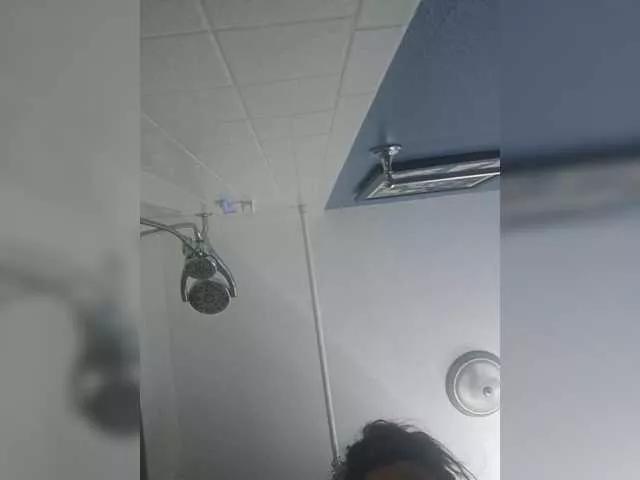 Mdibello2100 webcams show profile image 