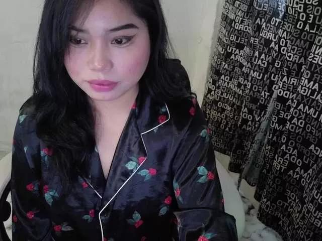 Meomi25 from BongaCams