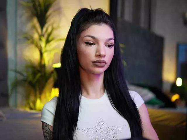 MiamiCoffee from BongaCams