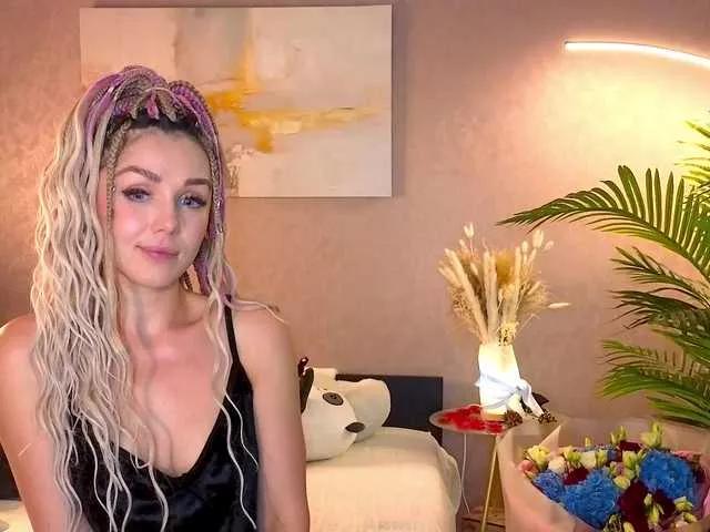 MiamiMur from BongaCams