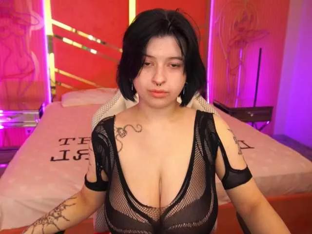 MikiiKiwi from BongaCams