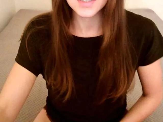 mikkirsan1 from BongaCams