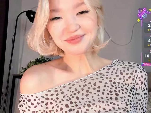 milli-sunrise from BongaCams