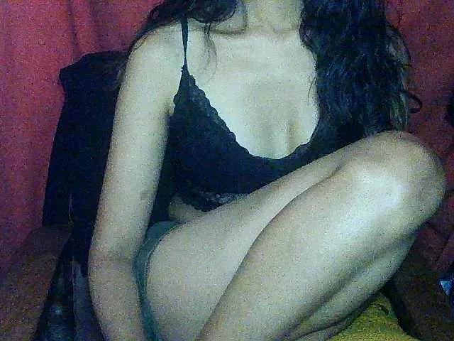 Mimie586 from BongaCams