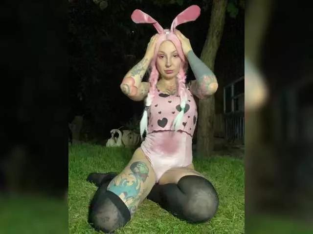 Mini0Melloo from BongaCams