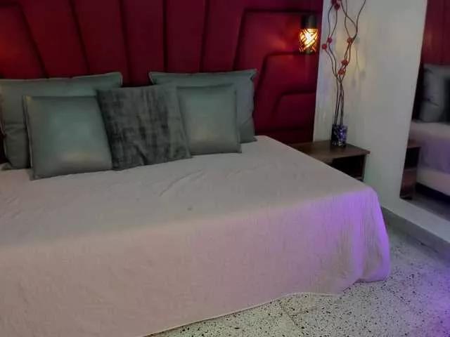 Miranda-Laurent from BongaCams is Freechat