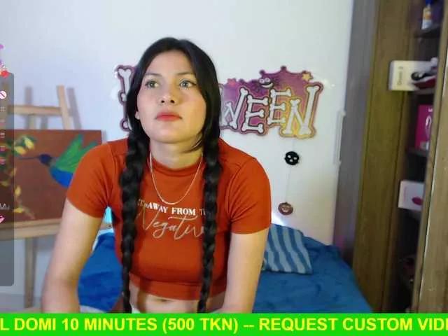 Discover our girls online shows and discover the company of countless livestreamers, with stunning shapes, sex toys and more.