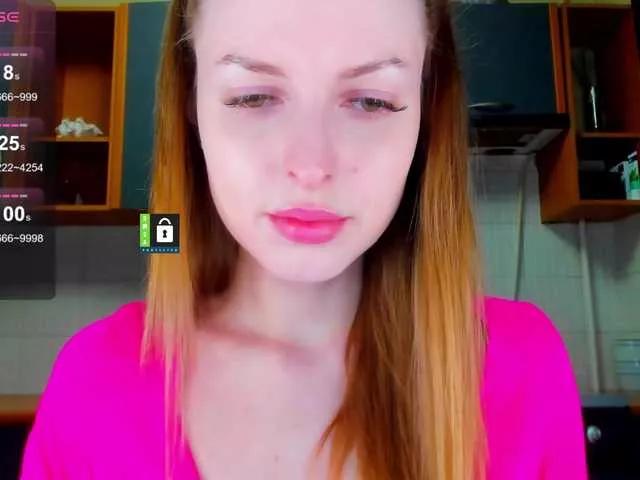 Discover our girls online shows and discover the company of countless livestreamers, with stunning shapes, sex toys and more.