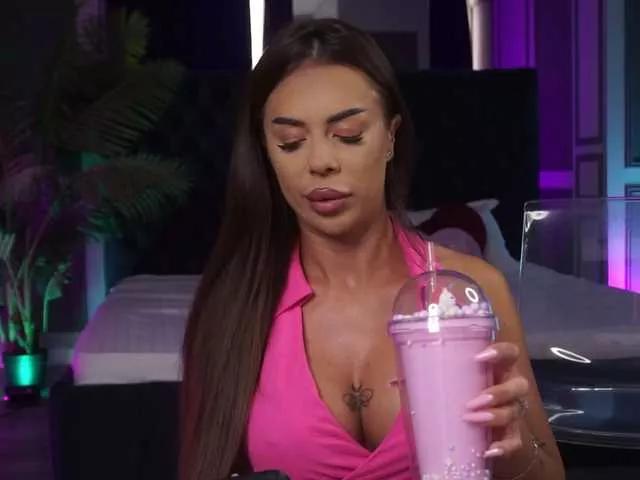 MissKiarra from BongaCams