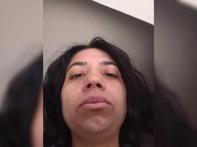 Mmmmmya from BongaCams