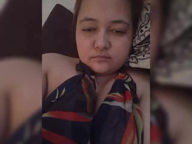 Molly-Janette from BongaCams