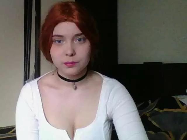 MollyCherryy from BongaCams
