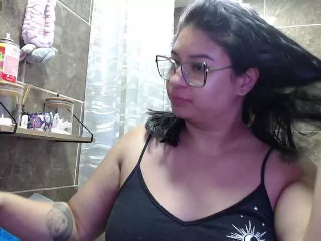 Mollyshake11 from BongaCams