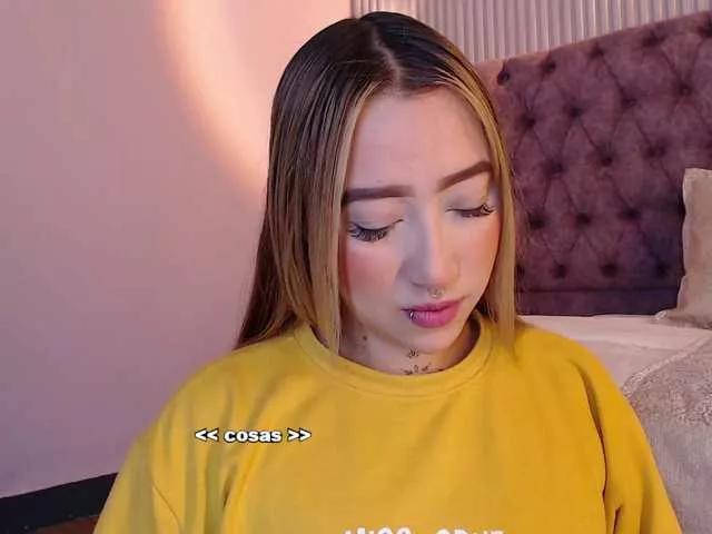 MollyyCruz from BongaCams